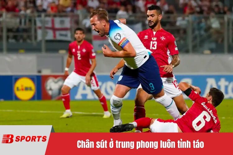 Chân sút ở trung phong luôn tỉnh táo